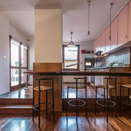 Unione, By Short Holidays