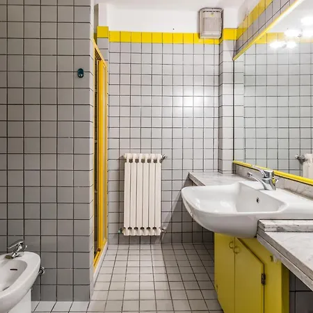 Unione, By Short Holidays * בולוניה