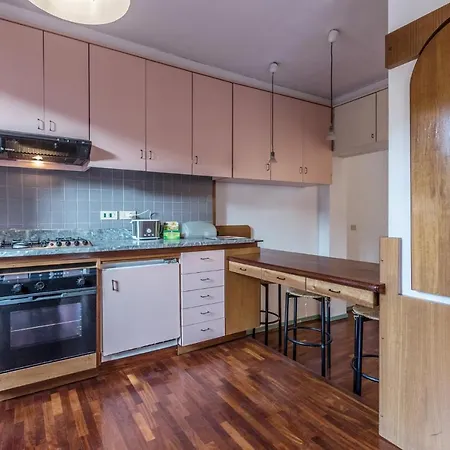 Unione, By Short Holidays *